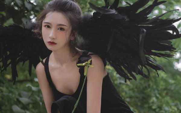 主角是洛云天慕冰晴的小说 《都重生了，当然谈恋爱啊！》 全文精彩试读