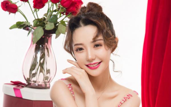 《徐幸幸林林陈蔚》全文精彩章节在线阅读（被恋爱脑室友推下楼后，我预见了未来）