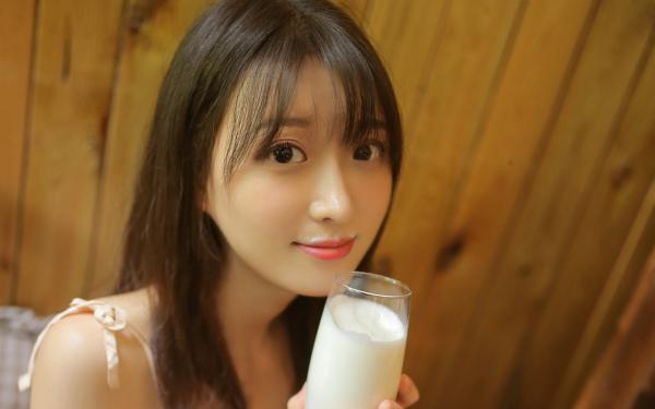 《苏悦杜源》穿越成悲催女配，我创翻全场小说全本免费试读