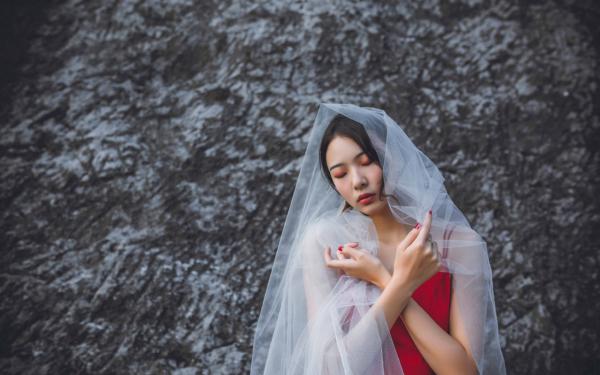 美文阅读《我被货车压住，老公却先救秘书》陈素锦傅深宸尹青青全文精彩章节列表试读