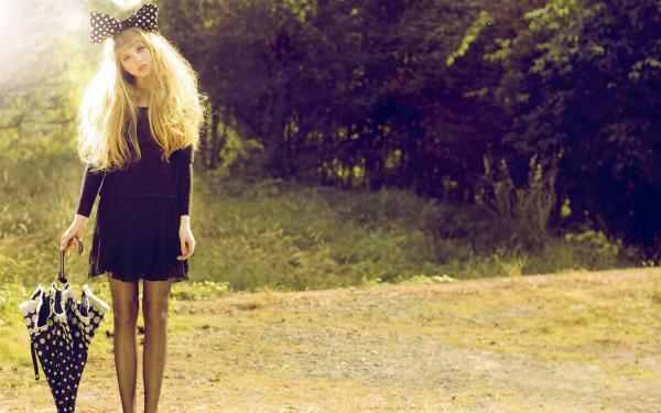 《姬千雪秦若雨》退婚后,女帝老婆踹翻宗门章节在线试读