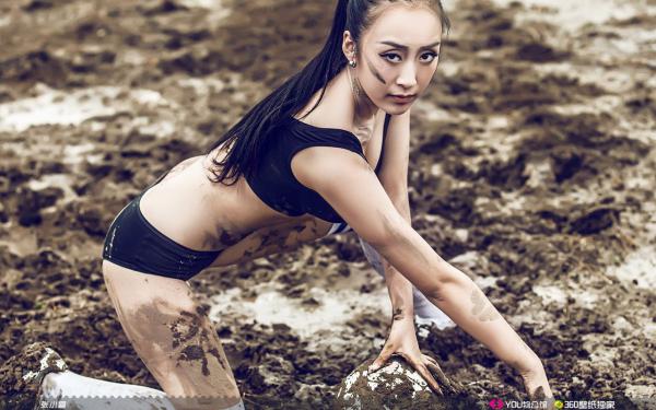 《竹马为了女记者，亲手毁掉我的花蛊》小说章节免费阅读 苗柏竹萱小说全文