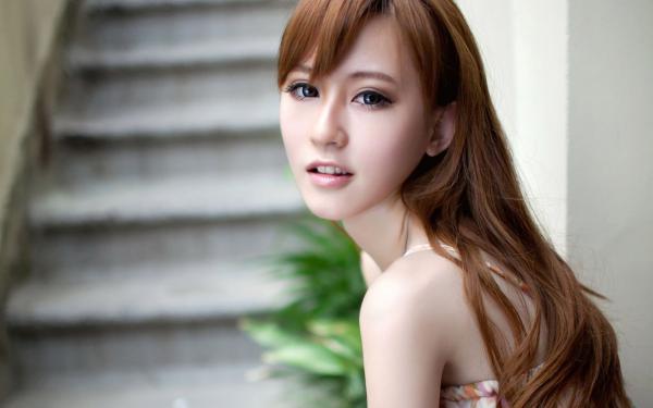 《穿成炮灰女配后支棱起来了》全文在线试读 第1章